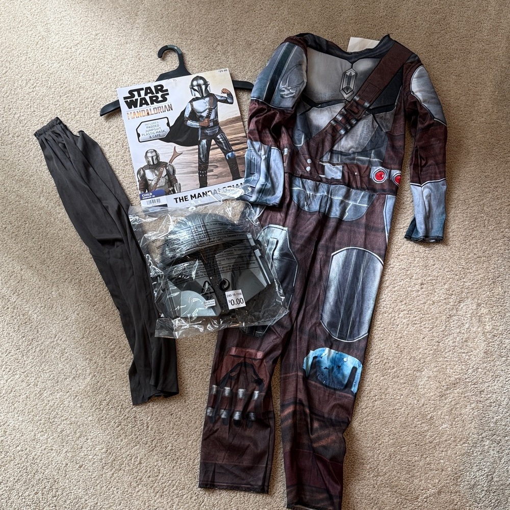 Star Wars Mandalorian Star Wars Costume. Youth size 8